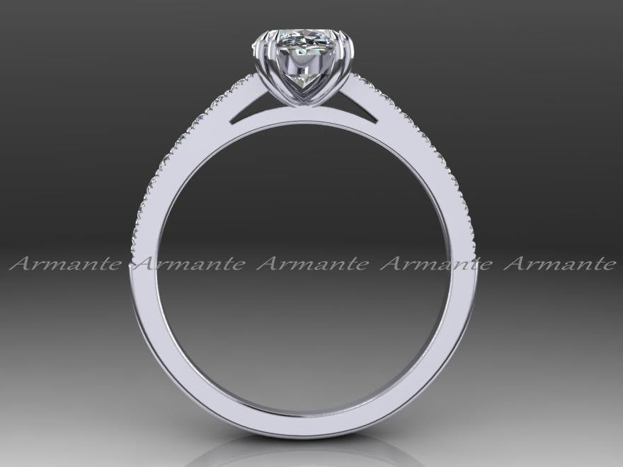 Oval Cut Engagement Ring